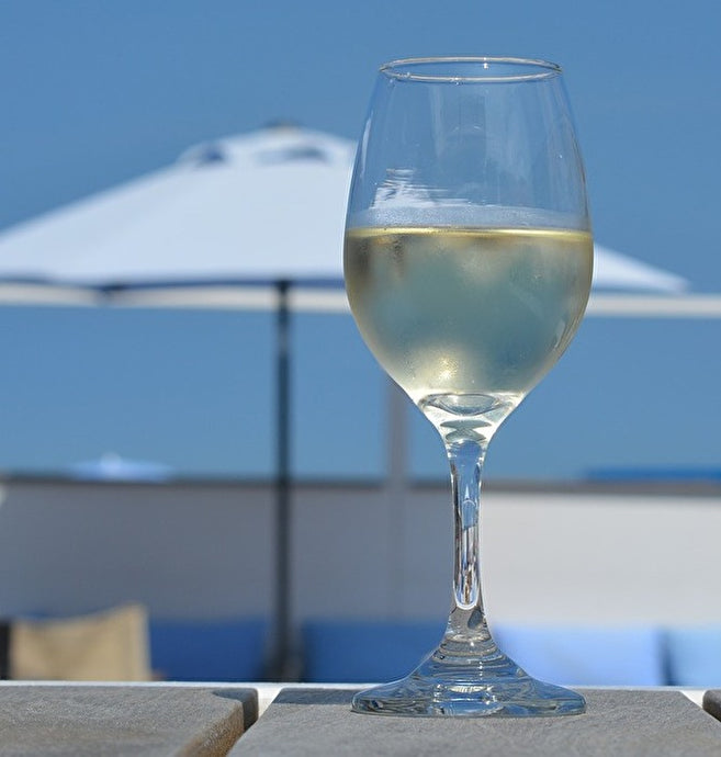 【夏に冷やして飲む白・赤ワイン】ソムリエおすすめ５選